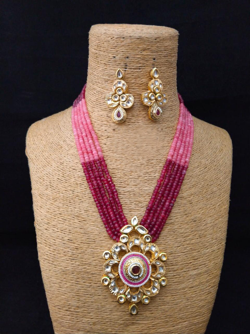 Silhouette Filltered Kundan Necklace Set