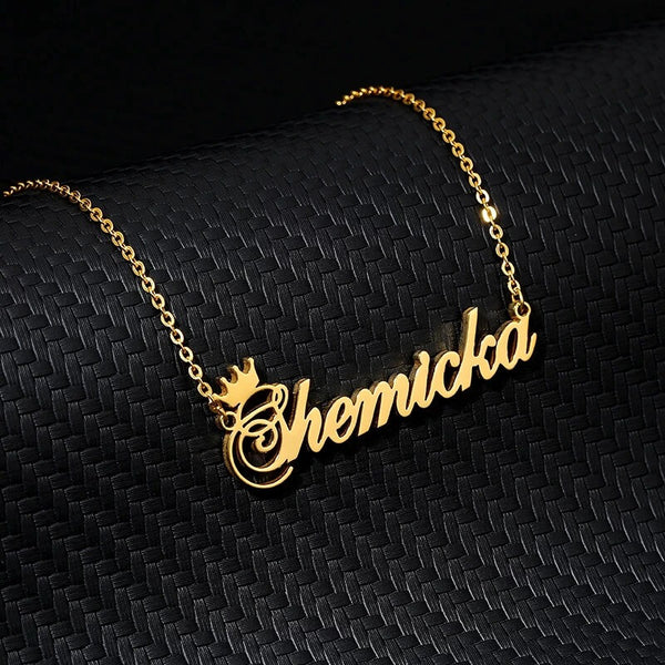 Stylish Crown Name Pendant Necklace