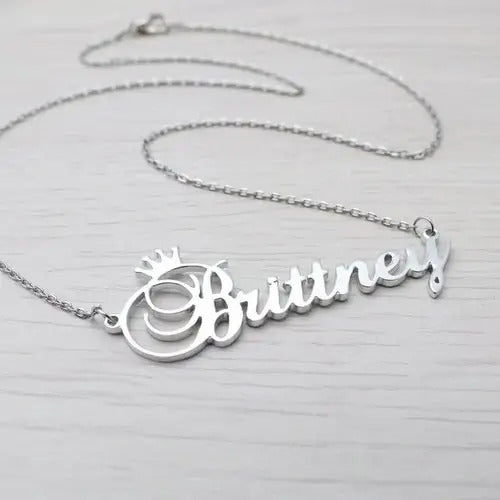 Memento Custom Crown Name pendant