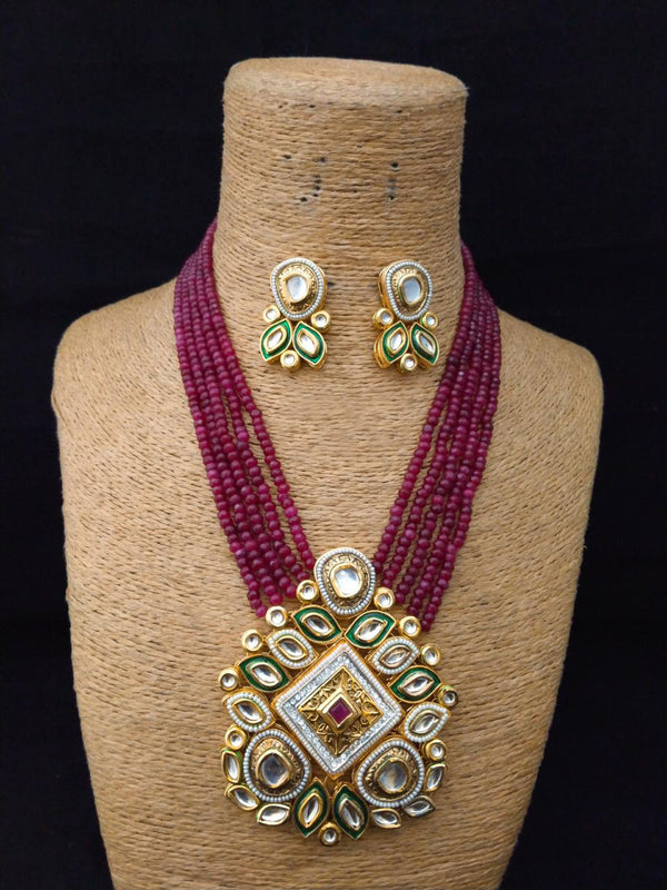 Carcanet Srylish Kundan Necklace Set