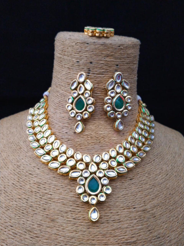 Spectacular Gorgeous Kundan Necklace Set