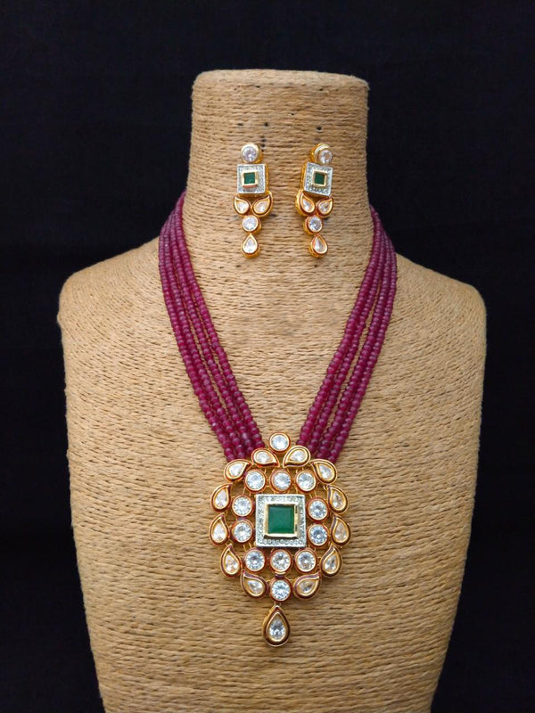 Semi-translucent Kundan Necklace Set