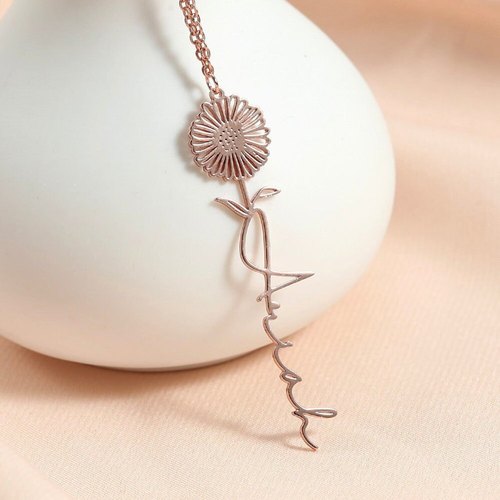 Fashionable Birth Flower Name Necklace
