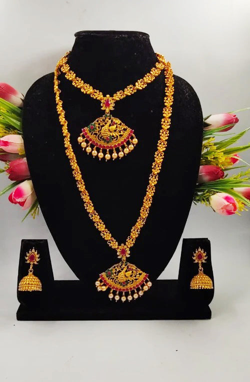 Lovely Garish Golden Pearl & Gold Plated Necklace Set