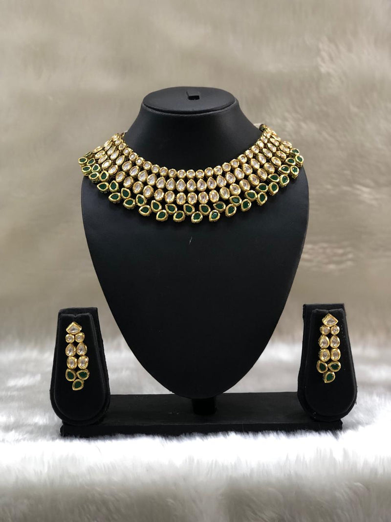 Luxurious Green Kundan Necklace Set