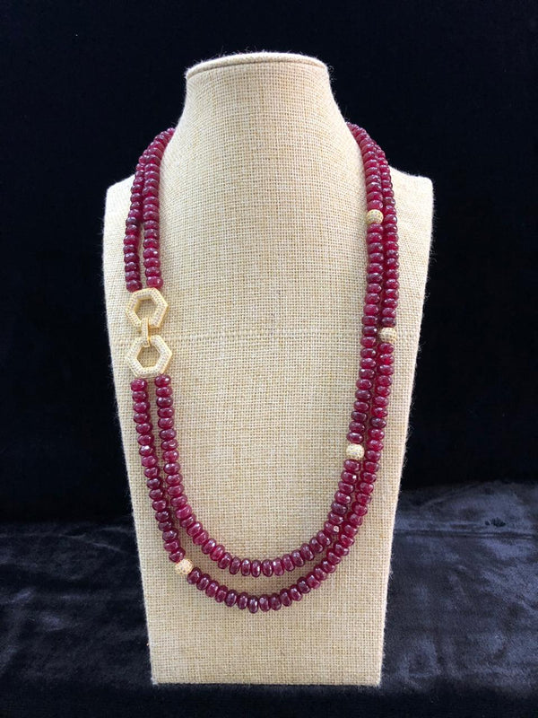 Maroon Gold Centric Pendant Necklace
