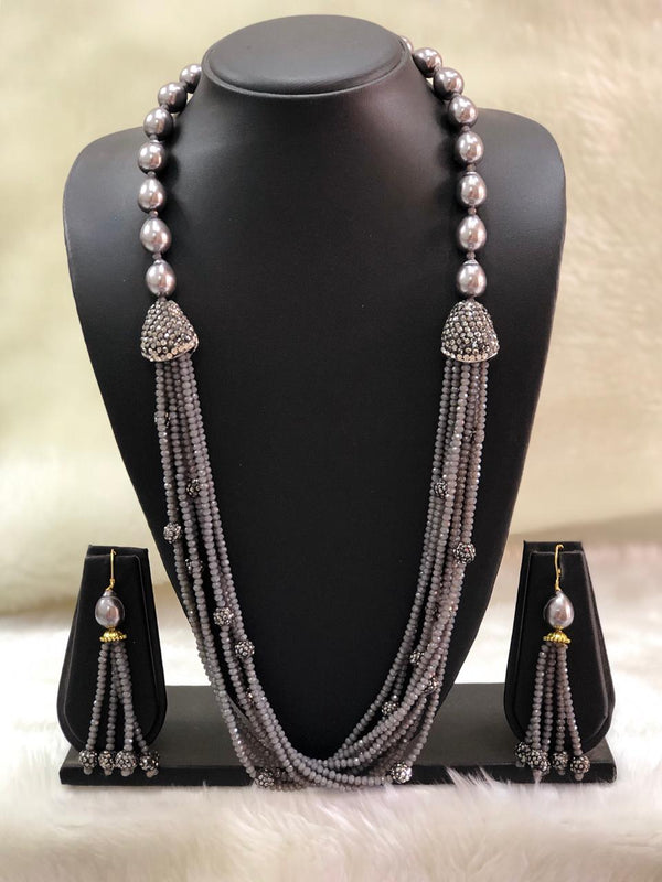 Incrediable Grey Decorative Necklace Set