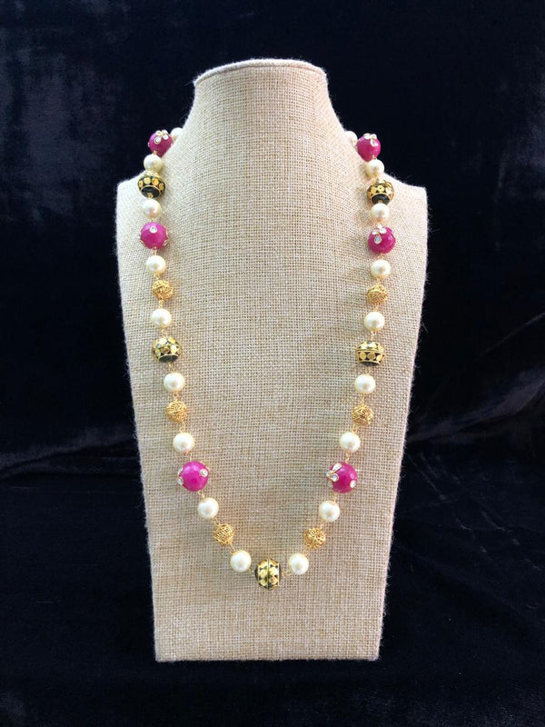 Single Line Pink and Gold Necklace