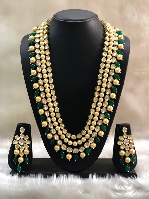 Multilayered Heavily Luxurious Pearl Necklace Set