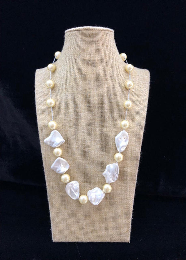 Mother of Pearl White Necklace