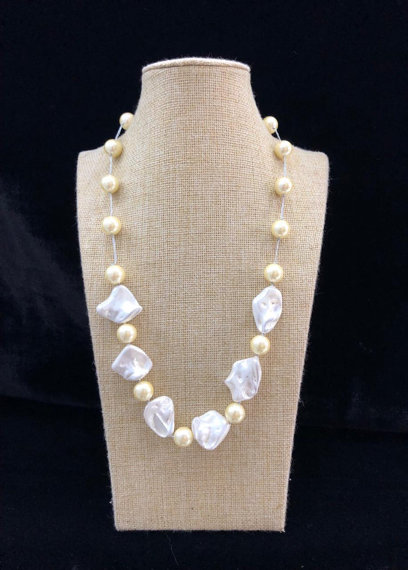 Mother of Pearl White Necklace