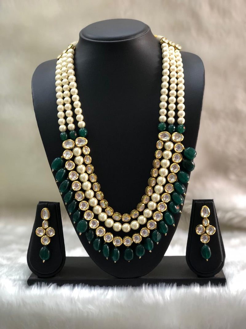 Adorable Kundan Pearl Necklace Set