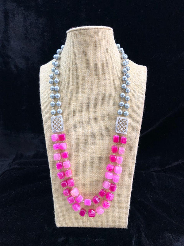 Eye Catching Brick Beads Pearl Necklace