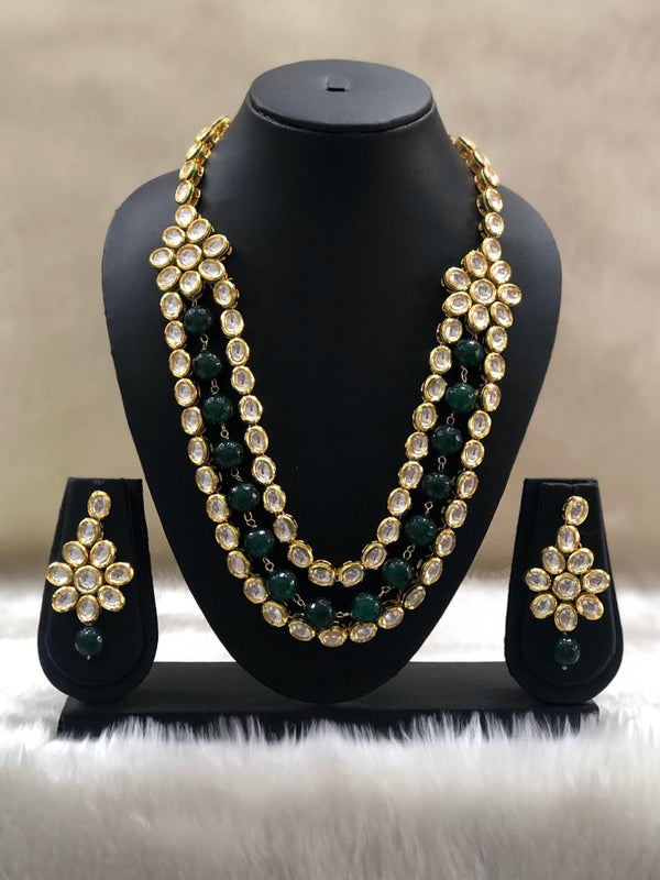 Goregeous Green Kundan Necklace Set