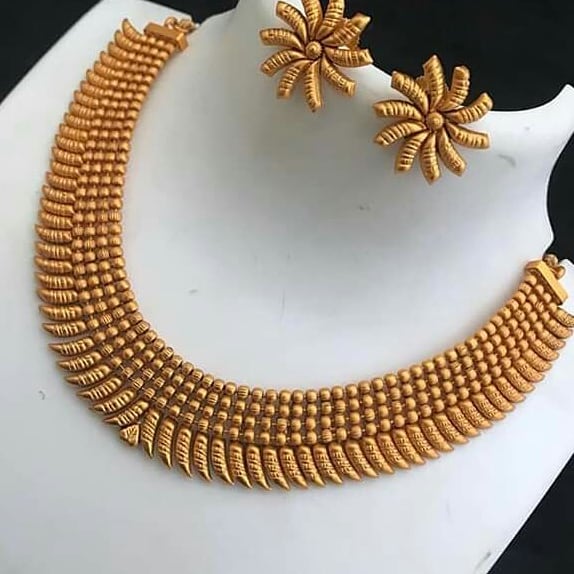 Fantastic Gold Antique Necklace Set